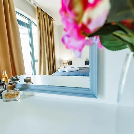 Daire Bella Boutique